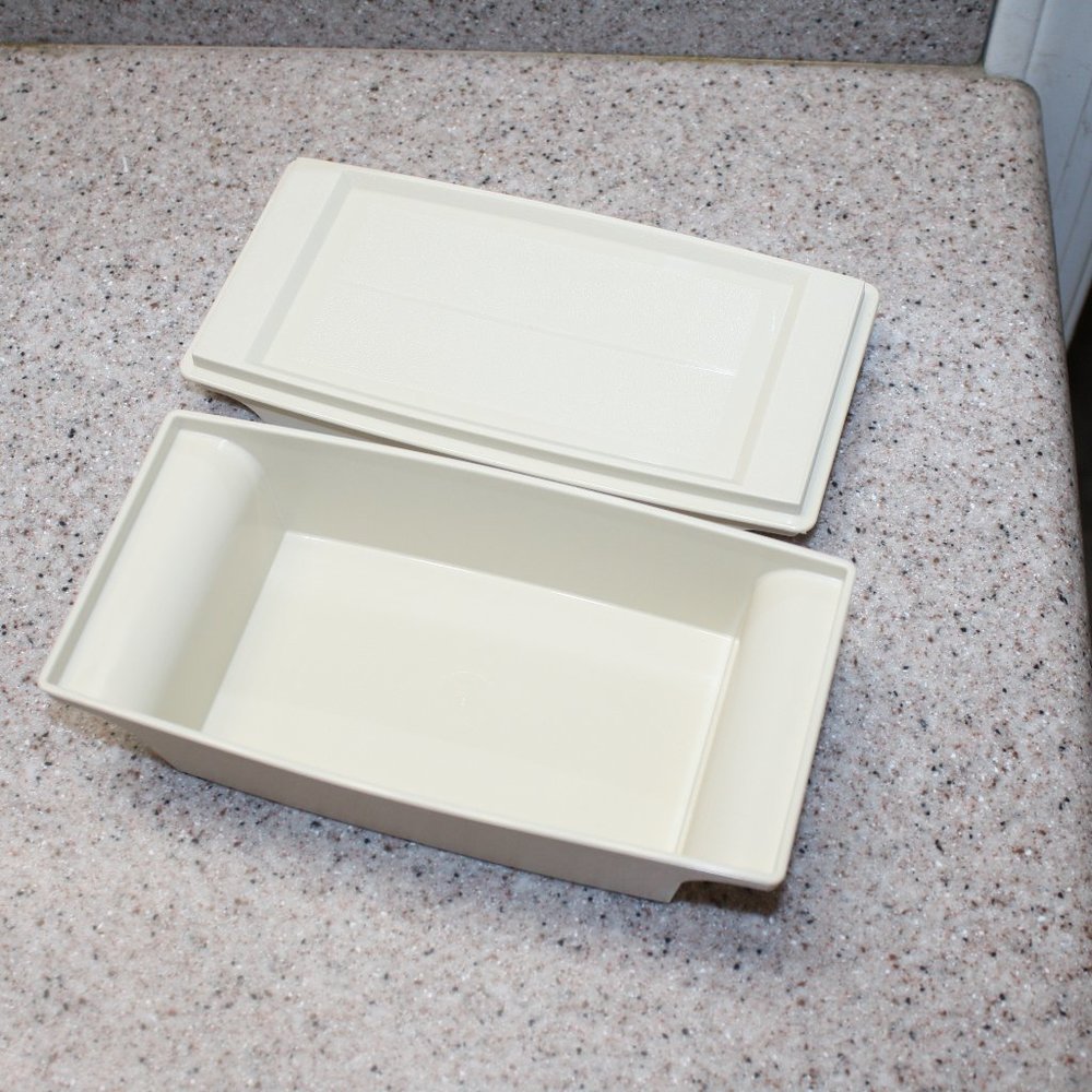Tupperware Vintage Butter Dish Light Tan